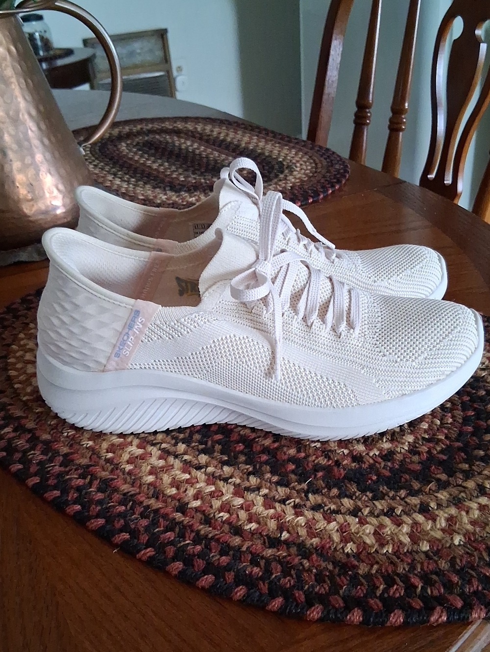 Skechers Cream Knit Lace-Up Slip-On Sneakers - Women Sz. 8.5